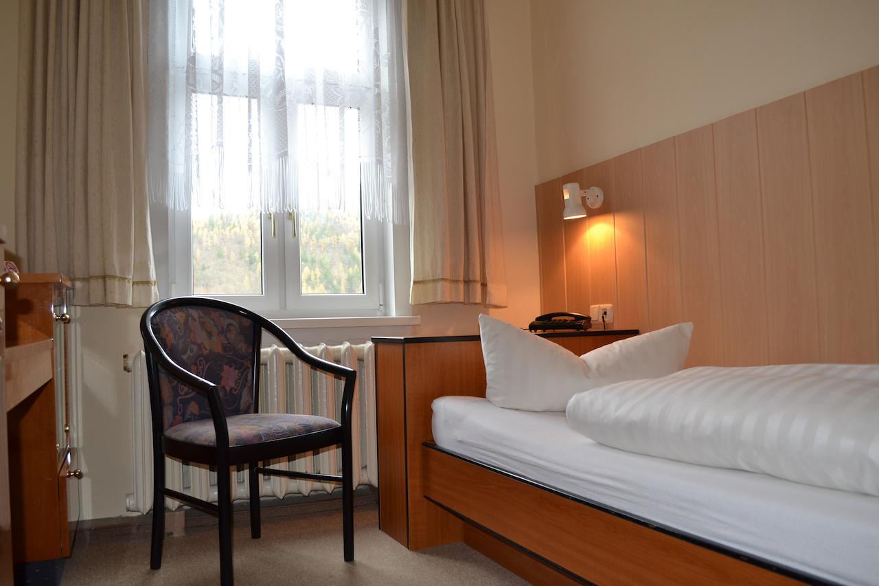Hotel Weisser Hirsch Schwarzburg Phòng bức ảnh
